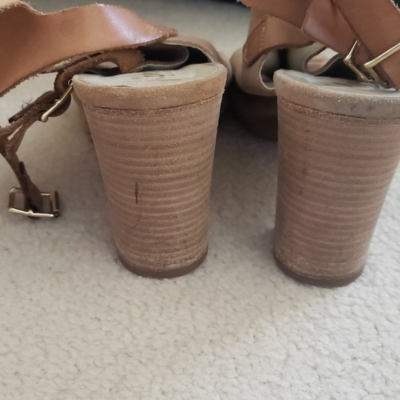 Leather heels - Picture 3 of 5